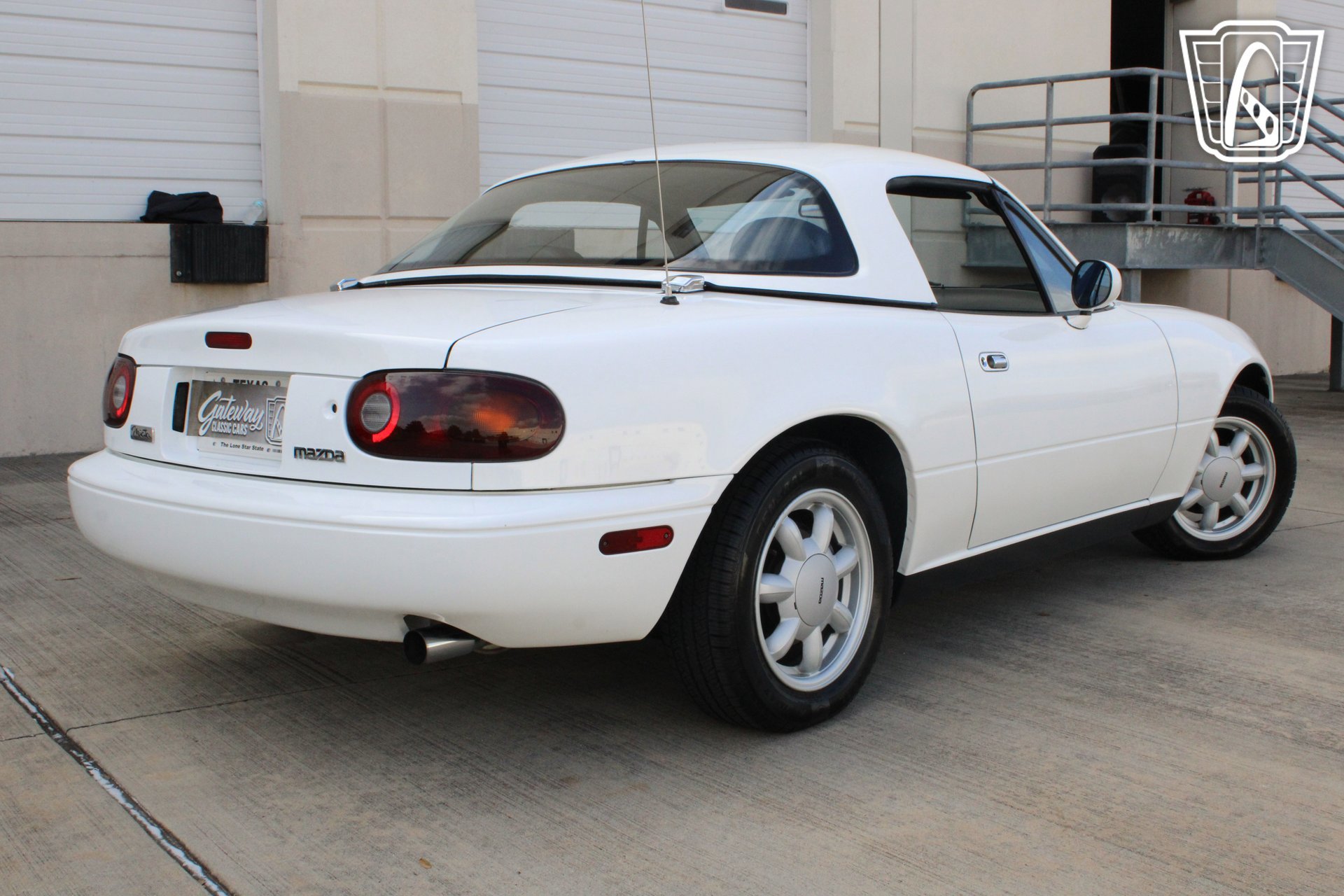 Used 1990 MAZDA MX-5 Miata image 34