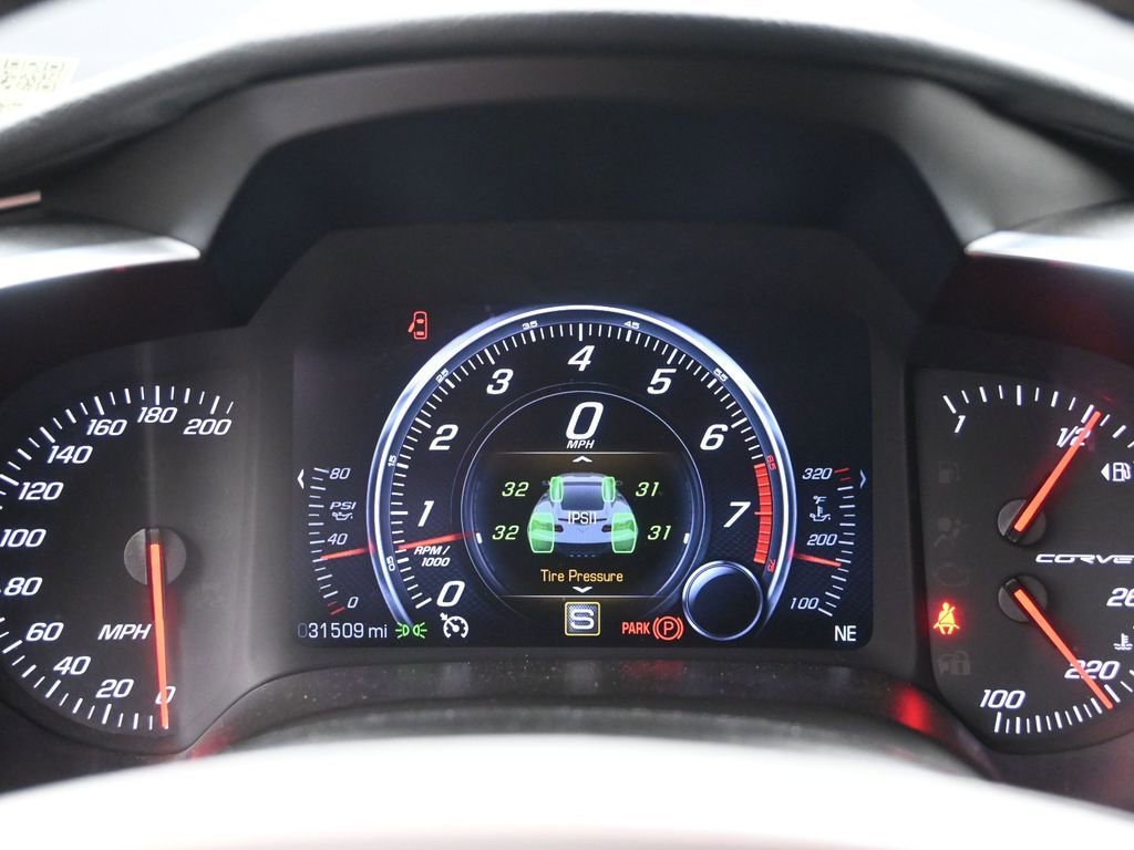 Used 2014 Chevrolet Corvette Stingray Coupe image 13