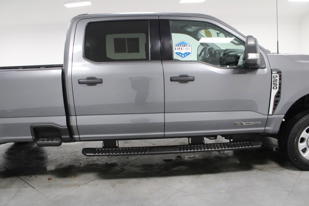 Used 2024 Ford F250 XLT image 11