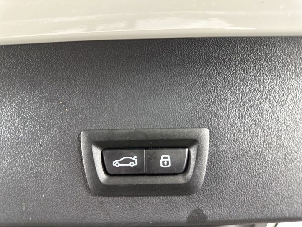 Used 2025 BMW X3 xDrive30i w/ Convenience Package image 23