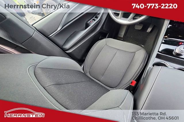 New 2026 Jeep Grand Cherokee Laredo image 10