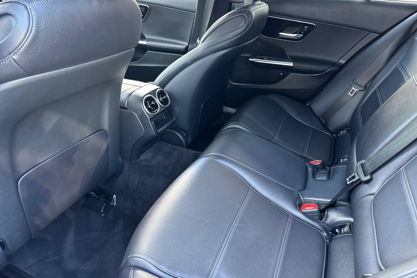 Used 2024 Mercedes-Benz C 300 4MATIC Sedan image 13