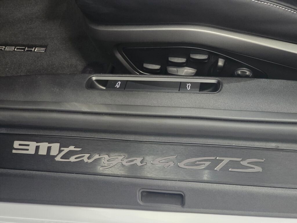 Certified 2023 Porsche 911 Targa 4 GTS image 37