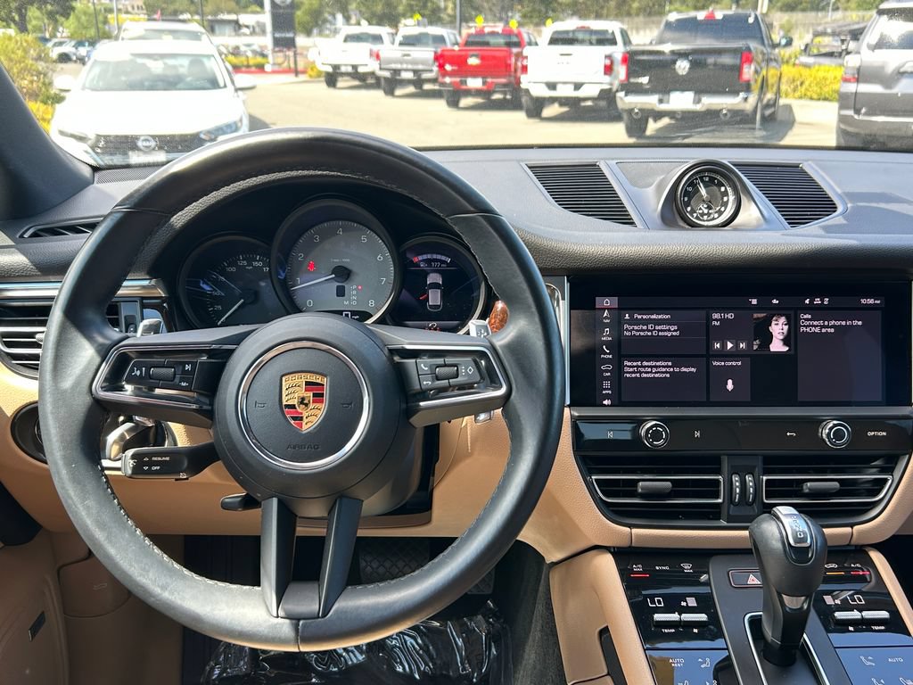 Used 2022 Porsche Macan S AWD/4WD image 17