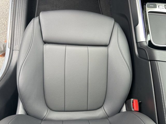 Used 2026 Mercedes-Benz GLB 250 image 16