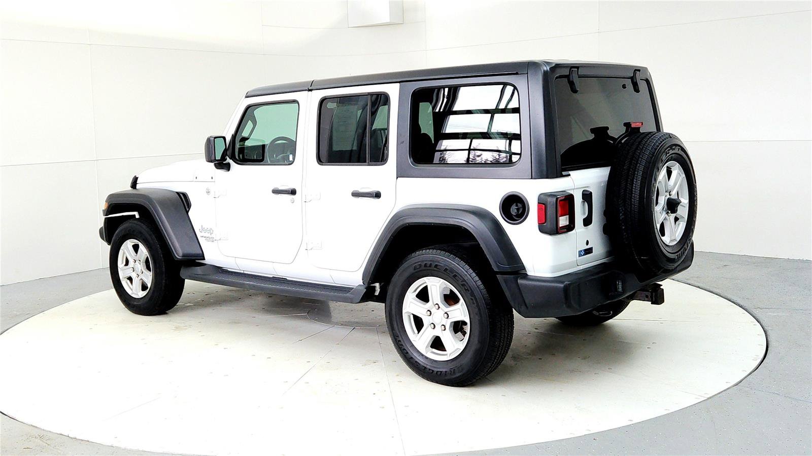 Used 2018 Jeep Wrangler Unlimited Sport S image 4