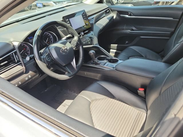 Used 2024 Toyota Camry SE FWD image 3