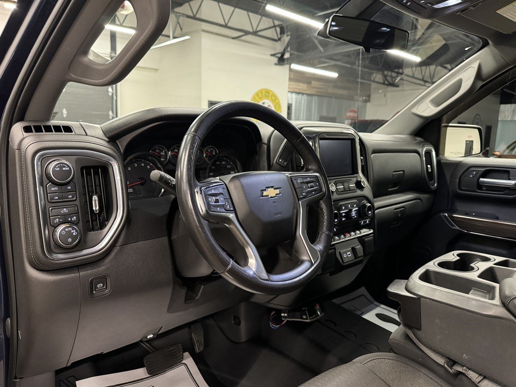 Used 2021 Chevrolet Silverado 1500 LT w/ Z71 Off-Road Package AWD/4WD image 23
