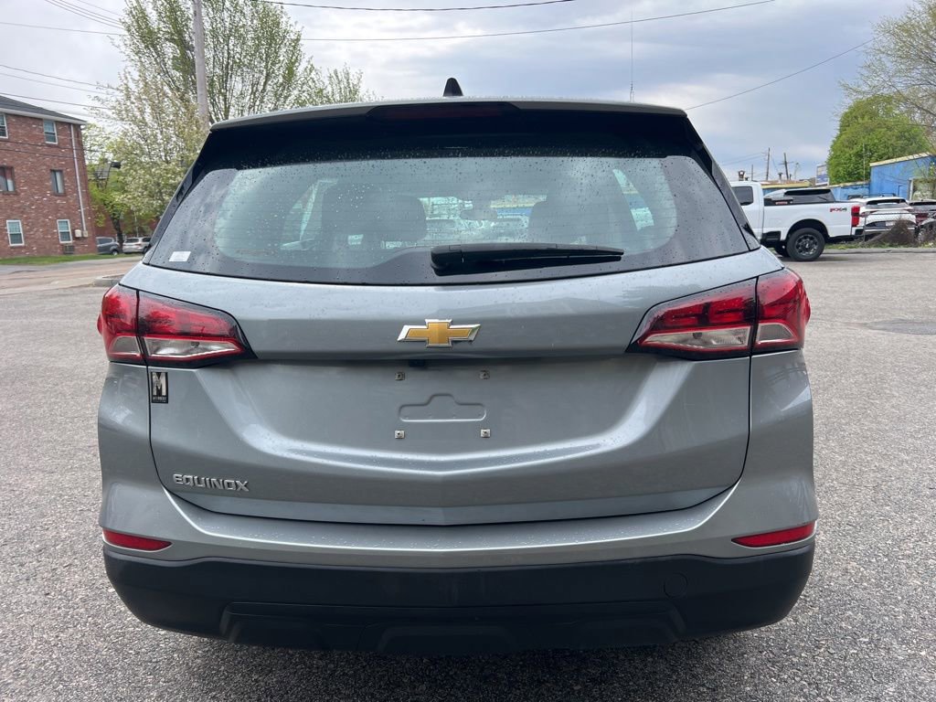 Used 2023 Chevrolet Equinox LS FWD image 5
