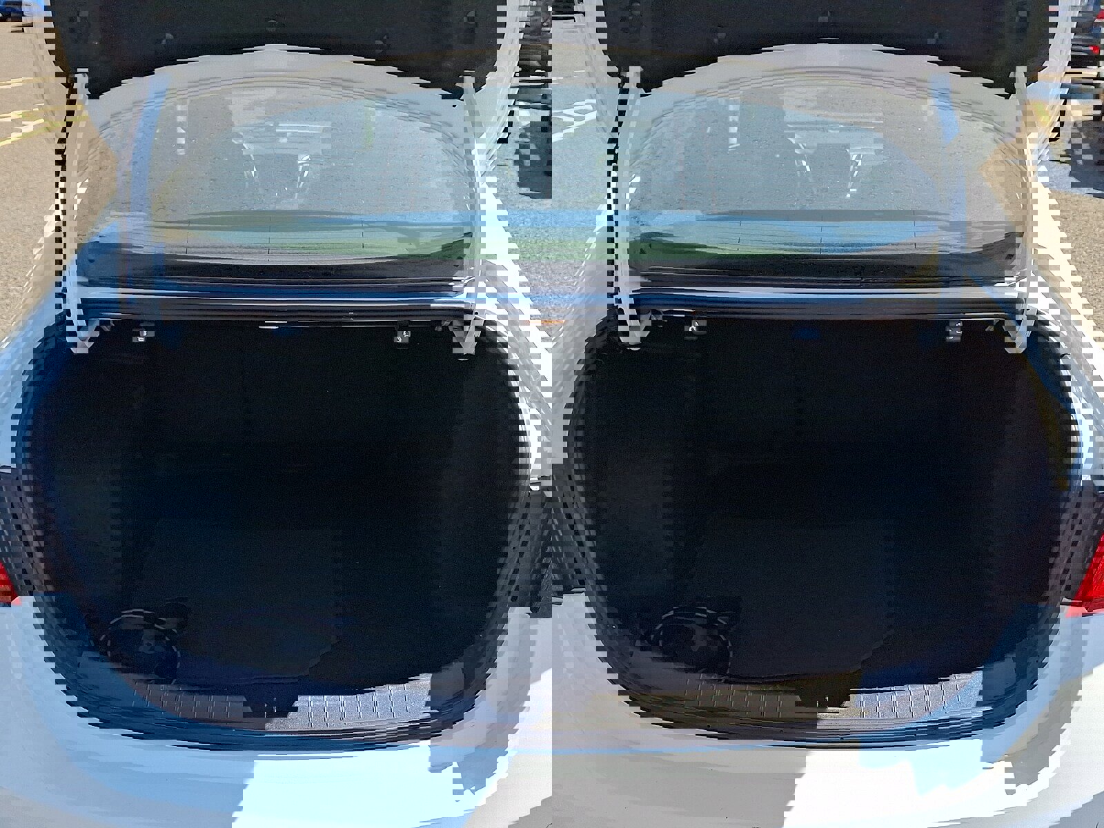 Used 2024 Chevrolet Malibu LT FWD image 28