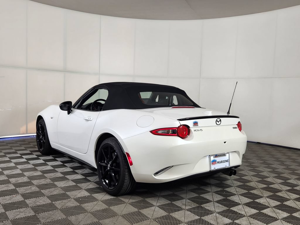 Used 2023 MAZDA MX-5 Miata Club w/ Interior Package RWD image 5