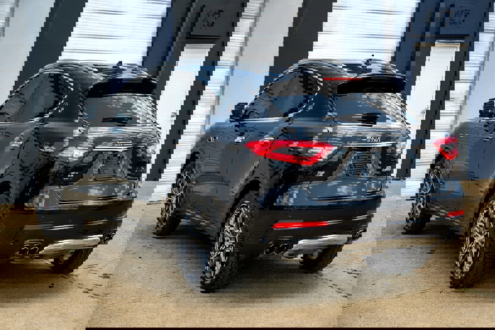 Used 2019 Maserati Levante S GranLusso image 14