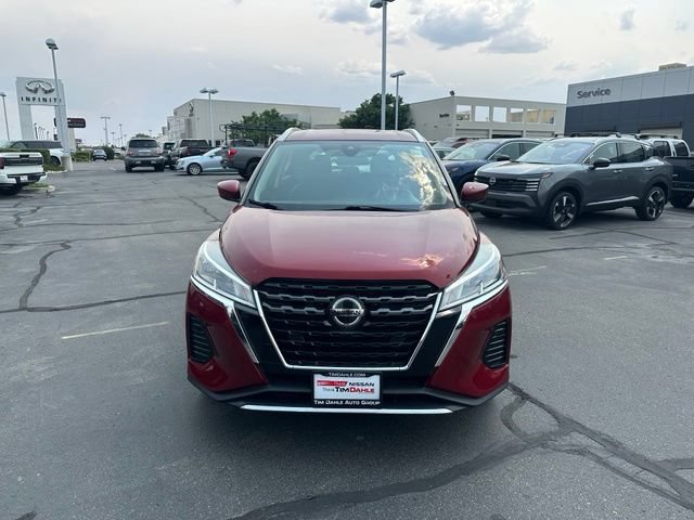 Used 2021 Nissan Kicks SV FWD image 4