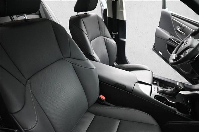 Used 2024 Lexus ES 300h w/ Premium Package FWD image 28