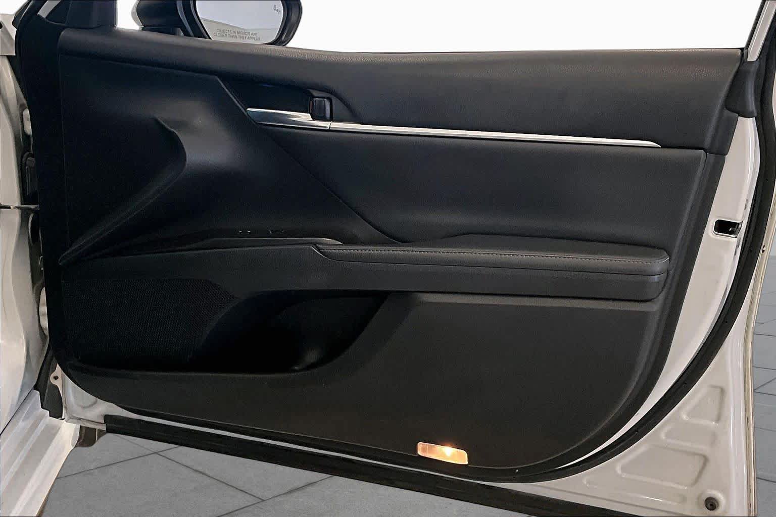 Used 2022 Toyota Camry XSE FWD image 20