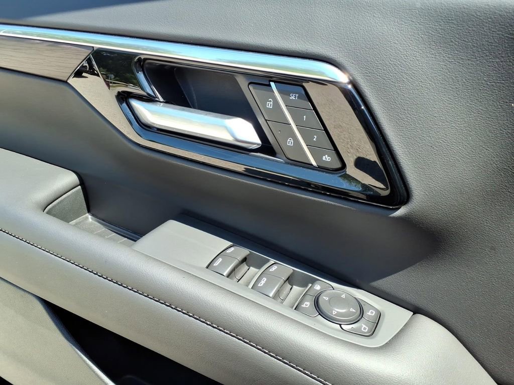 New 2026 Chevrolet Tahoe Z71 w/ Comfort Package image 32
