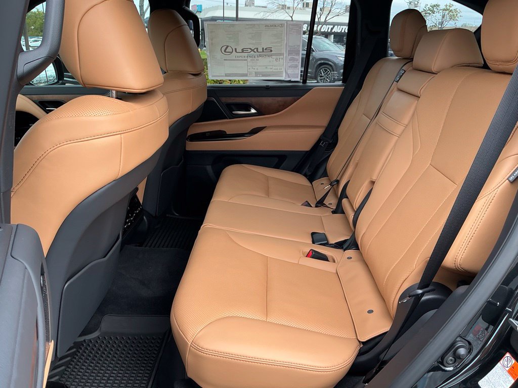 New 2026 Lexus LX 600 4WD w/ Interior Upgrade Package image 15