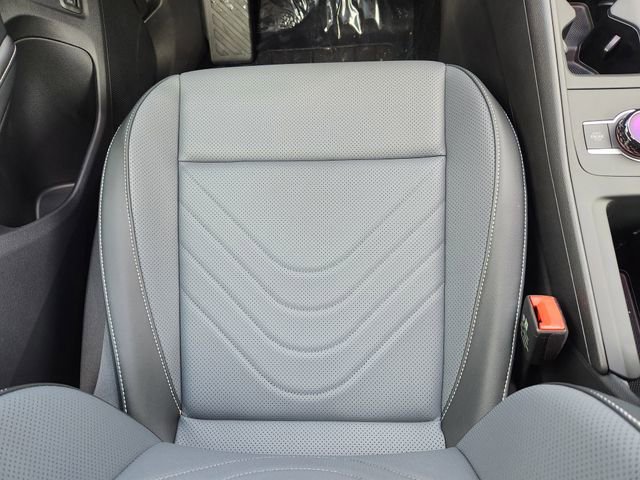 New 2026 Volkswagen Tiguan SE image 28