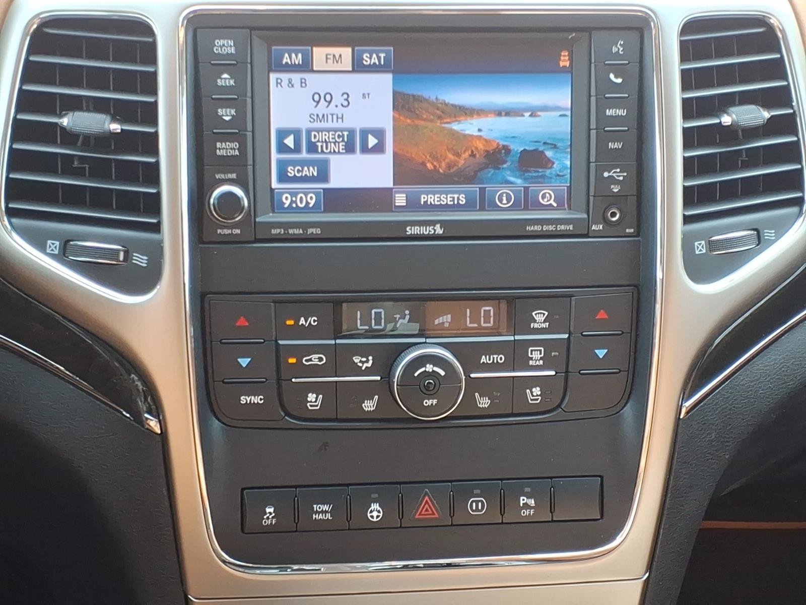 Used 2012 Jeep Grand Cherokee Overland Summit AWD/4WD image 6