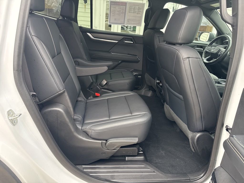 Certified 2024 GMC Acadia Elevation w/ Luxury Package image 40