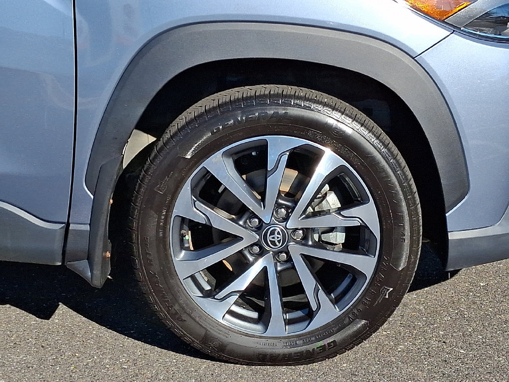 Certified 2023 Toyota Corolla Cross XLE w/ Convenience Package AWD/4WD image 8