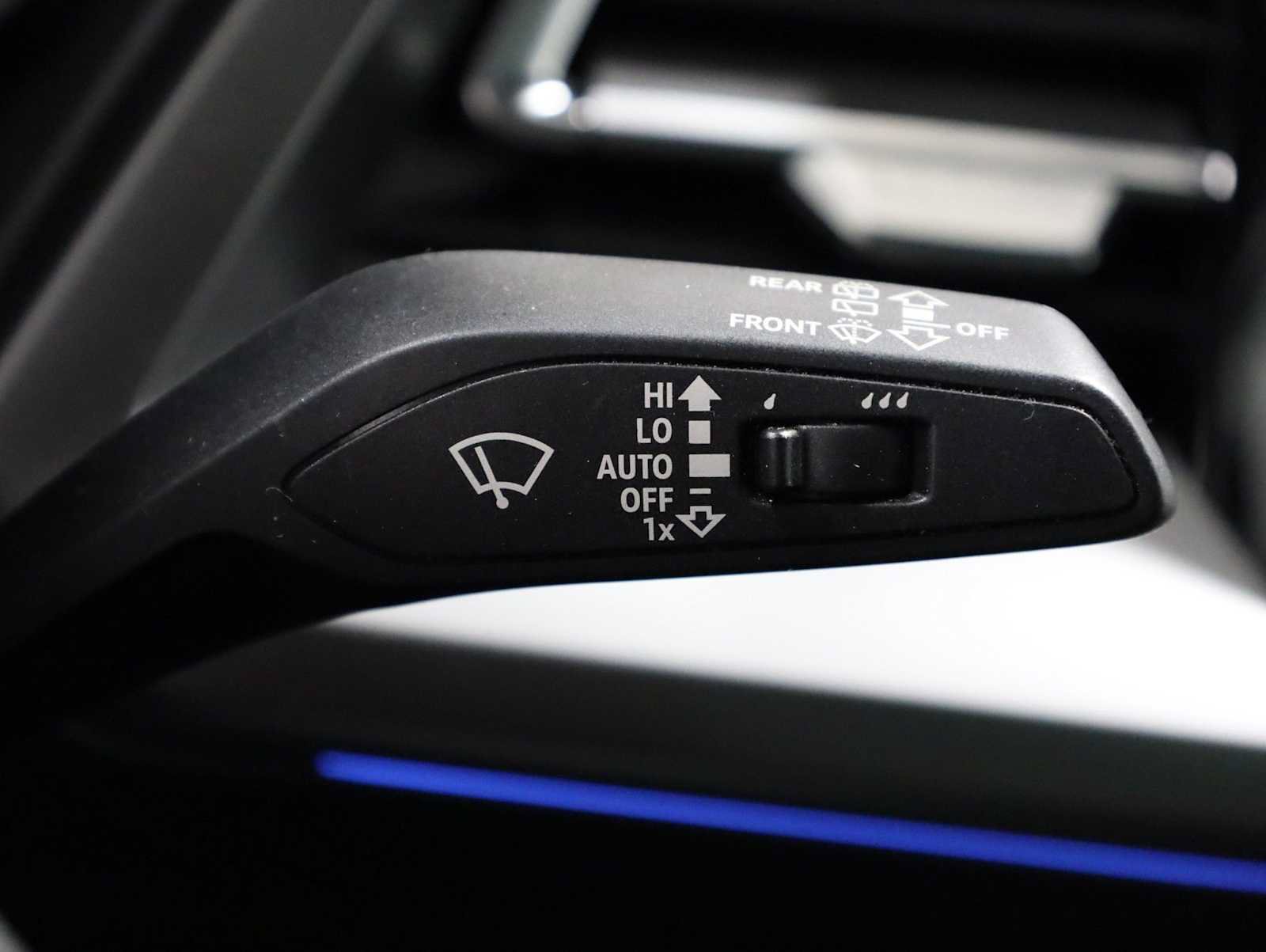 Certified 2023 Audi Q4 e-tron Premium Plus AWD/4WD image 28