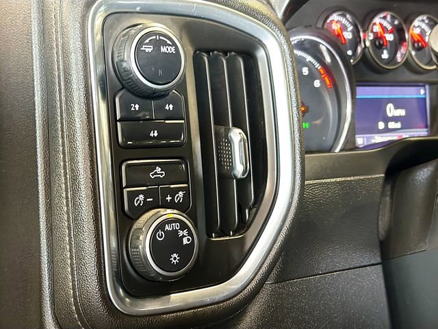 Used 2021 Chevrolet Silverado 3500 LT image 13