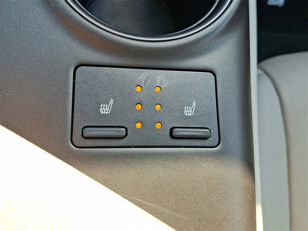 Used 2023 Toyota Camry XSE image 22