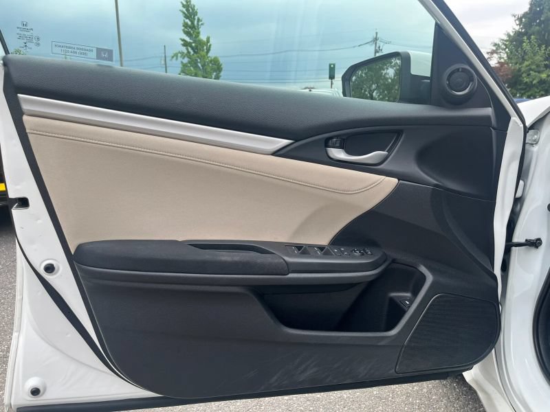 Used 2018 Honda Civic EX image 16