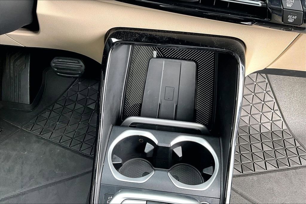 New 2025 BMW X2 xDrive28i w/ Premium Package image 19