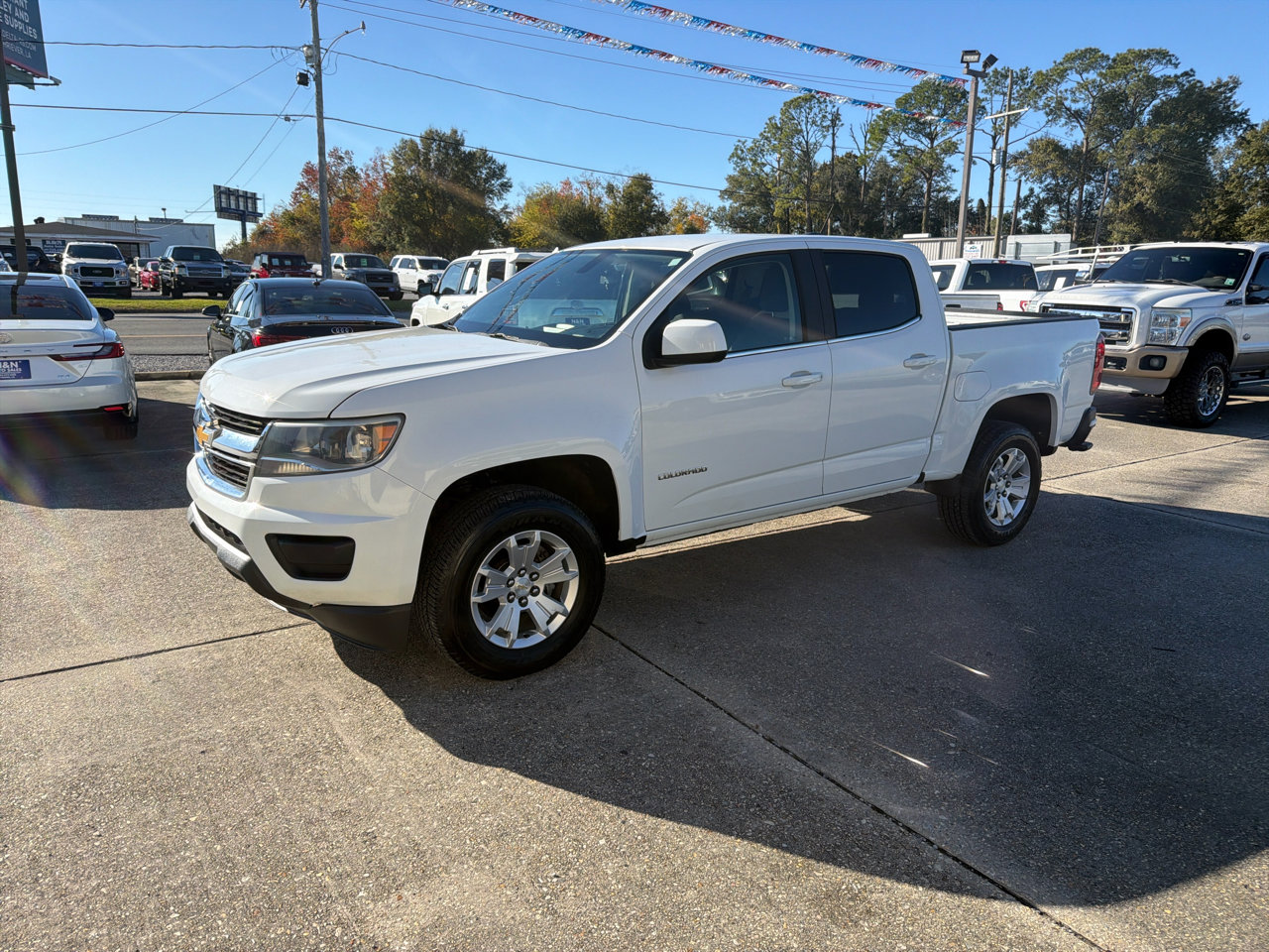 Used 2019 Chevrolet Colorado LT image 2