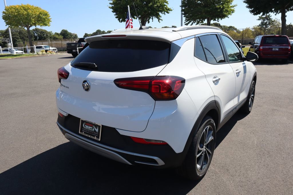 Used 2022 Buick Encore GX Select image 4