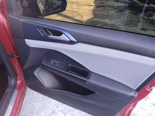 Used 2022 Volkswagen Taos SE image 18