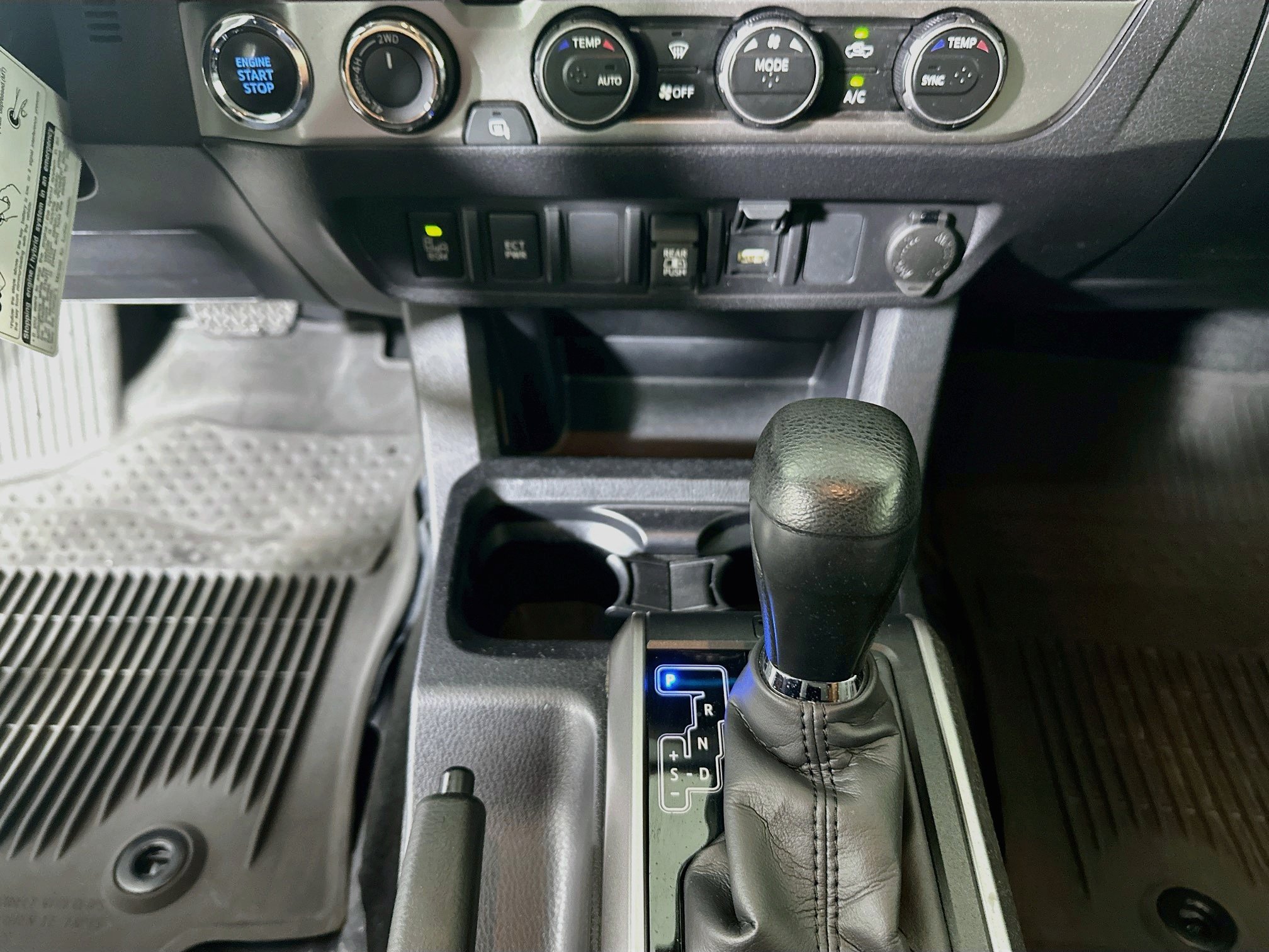 Used 2023 Toyota Tacoma SR5 w/ Technology Package AWD/4WD image 23
