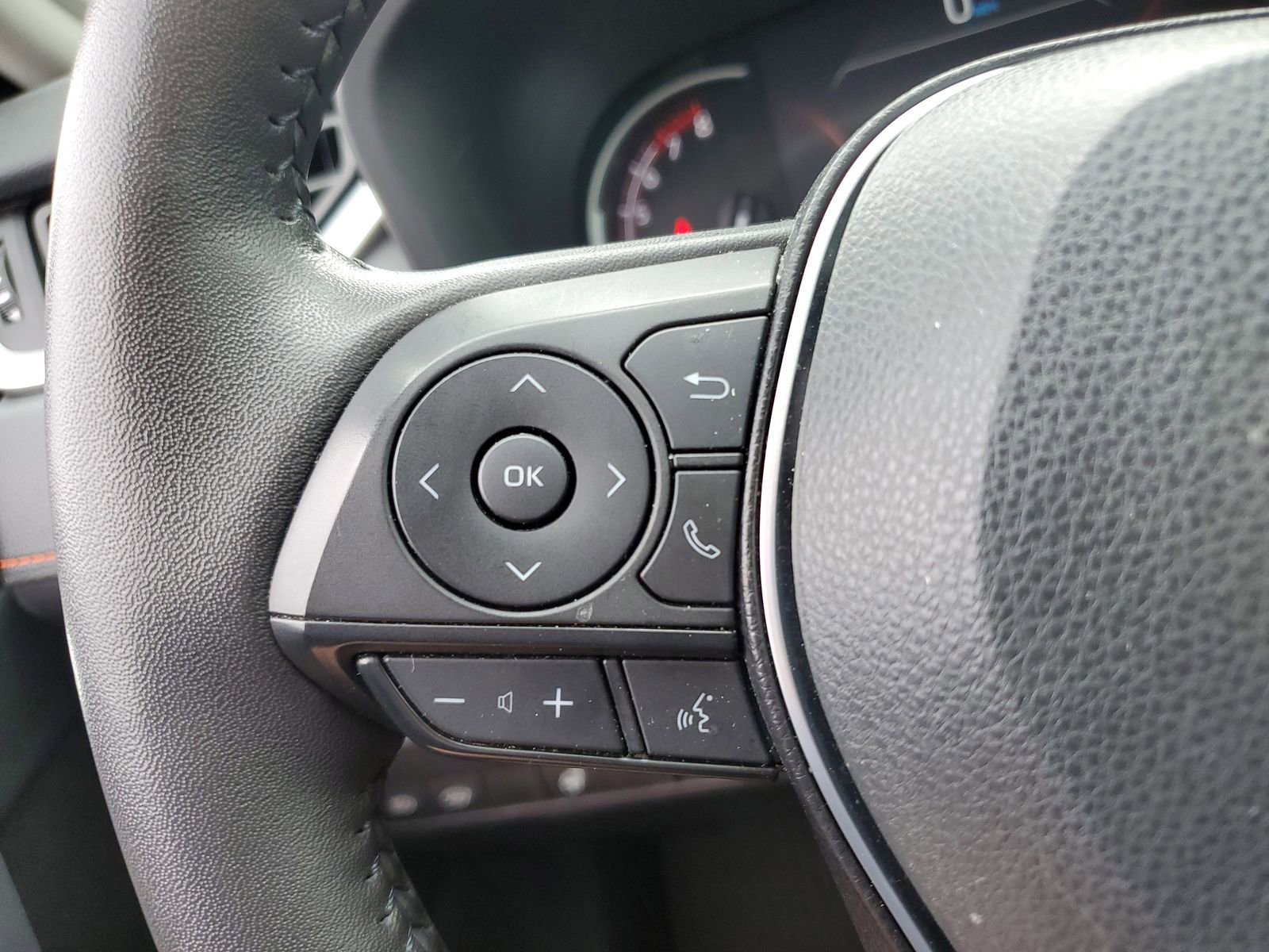 Used 2024 Toyota RAV4 Adventure w/ Convenience Package image 22