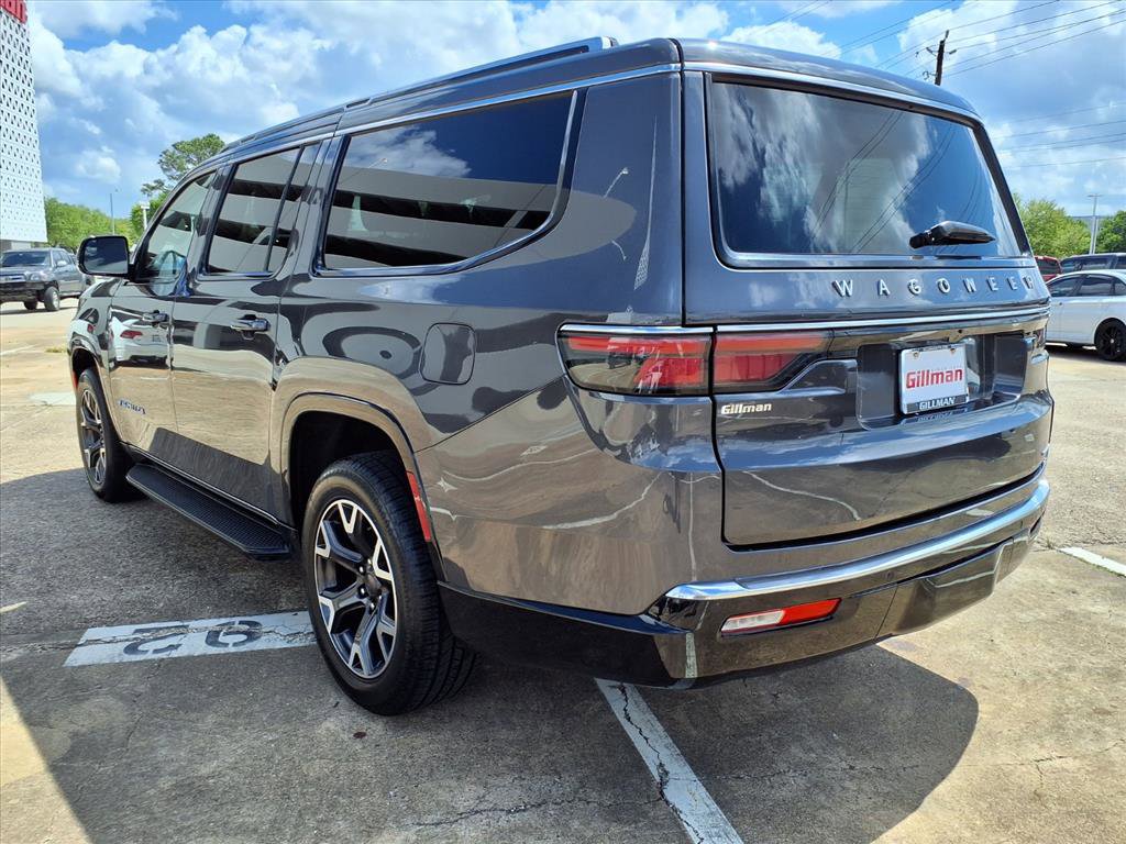 Used 2024 Jeep Wagoneer L Series III w/ Flexible Seating Group image 3