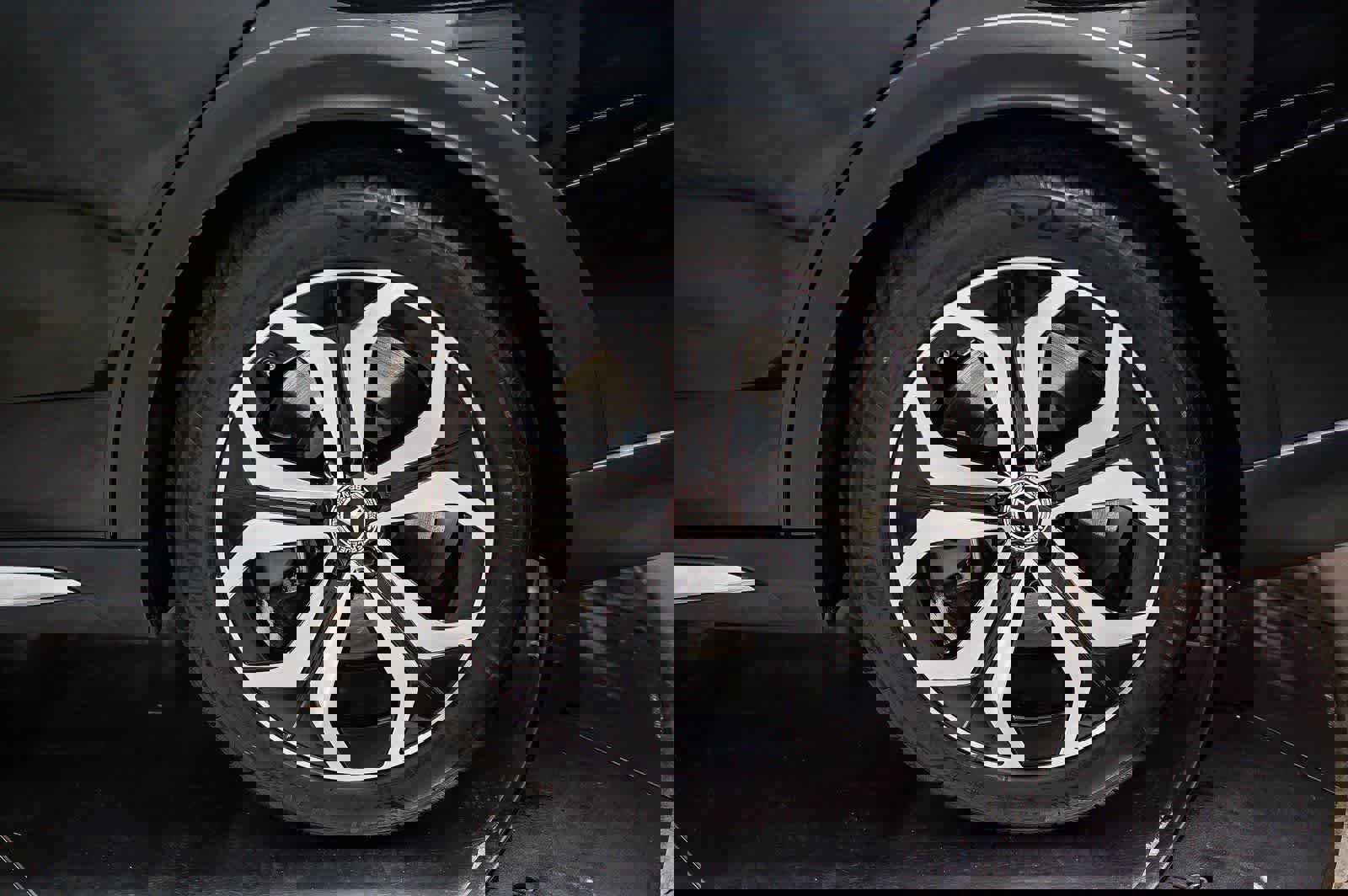 Certified 2025 Mercedes-Benz E 450 4MATIC All-Terrain Wagon image 10