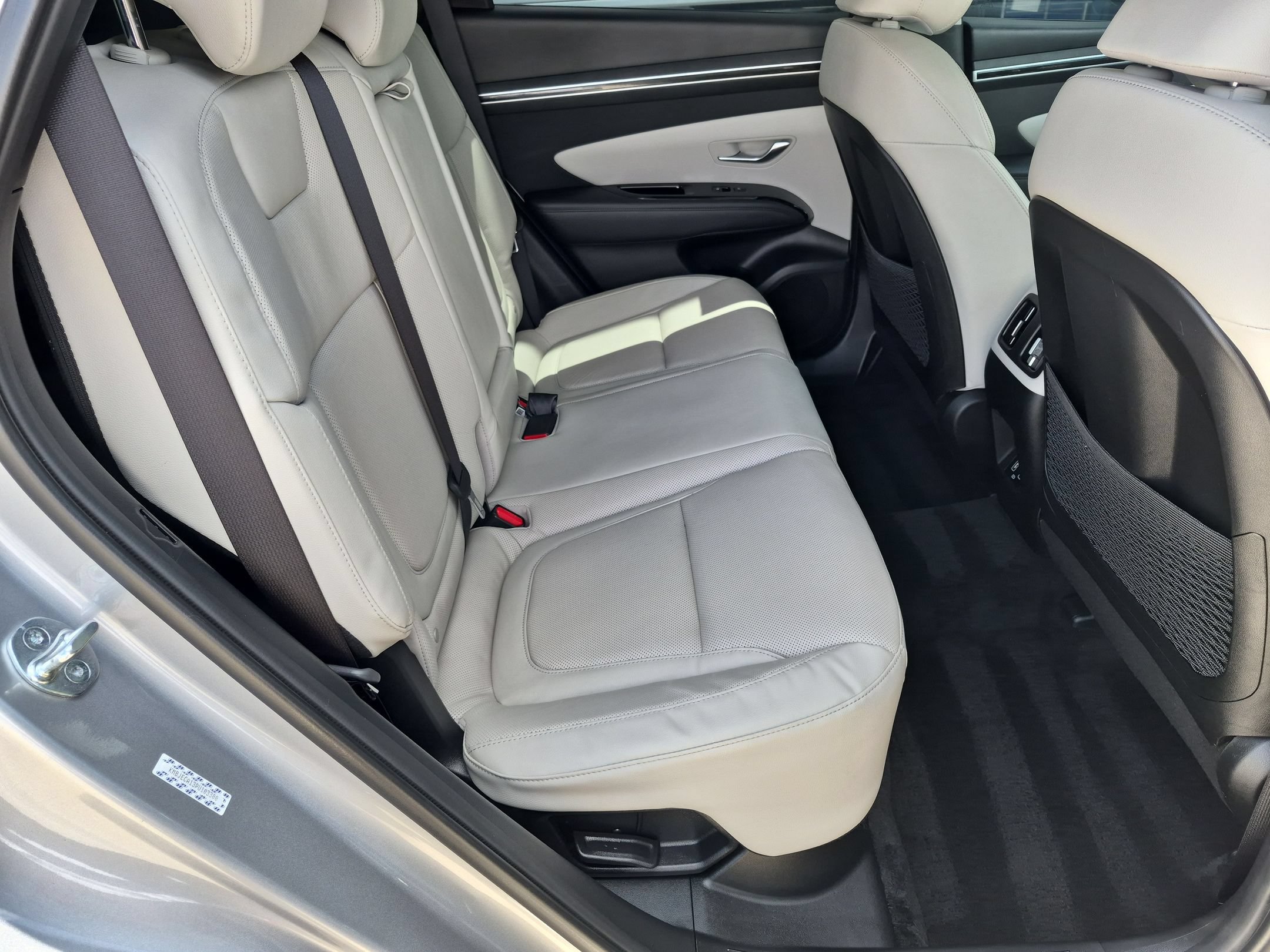 Used 2023 Hyundai Tucson Limited w/ Cargo Package AWD/4WD image 32