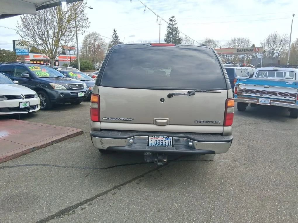 Used 2001 Chevrolet Suburban LT w/ LT Preferred Equipment Group image 6