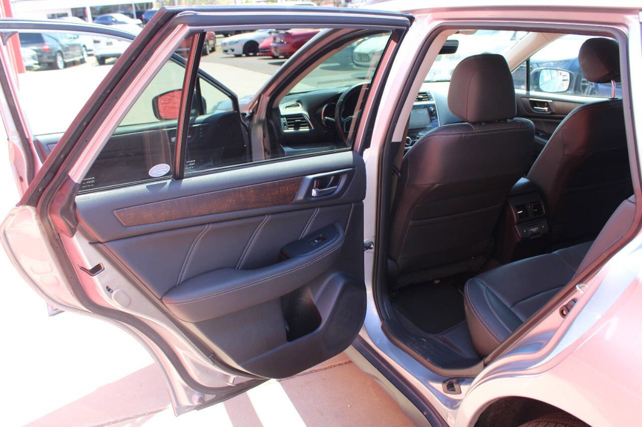 Used 2018 Subaru Outback 3.6R Limited image 12