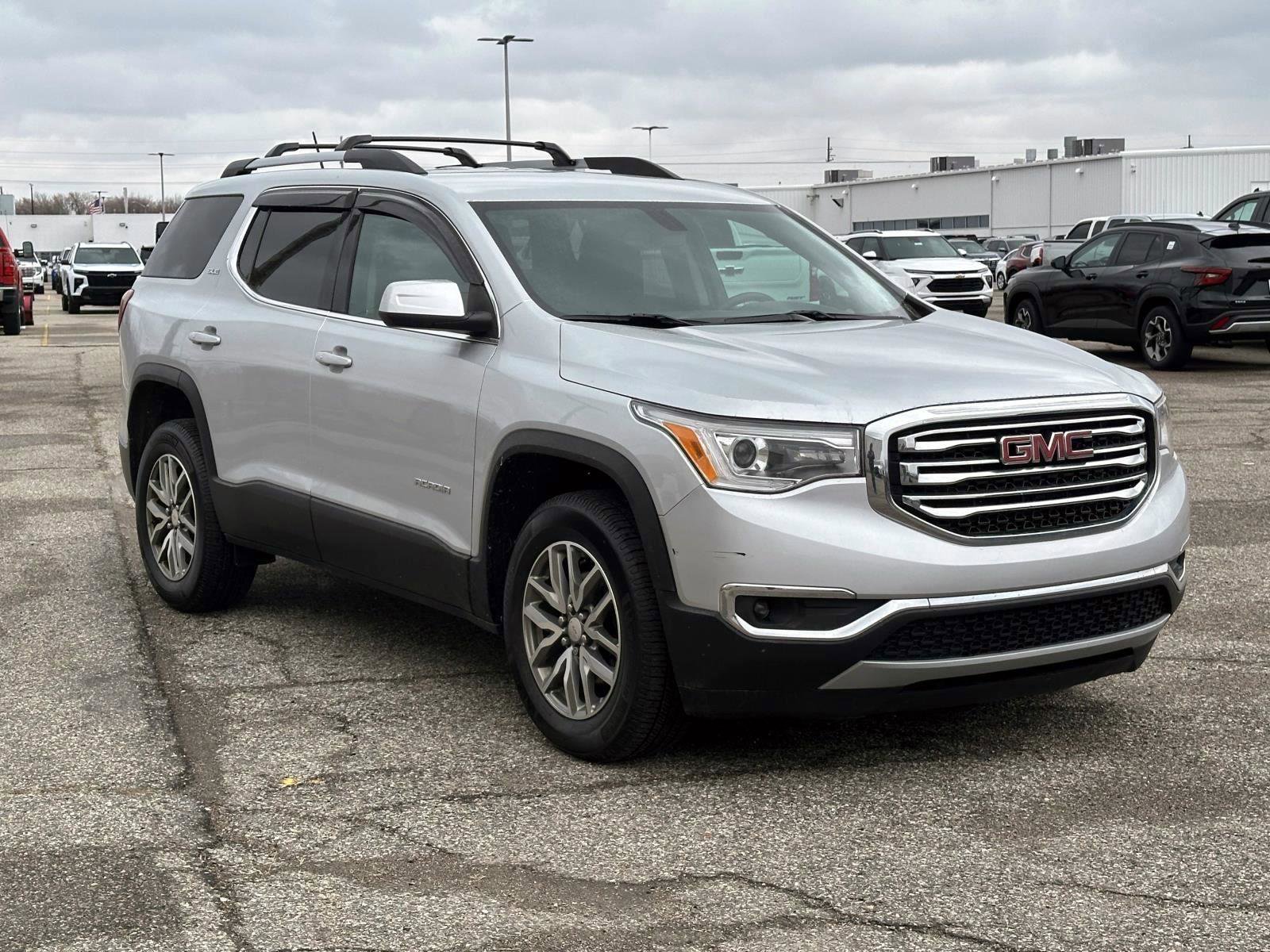 Used 2019 GMC Acadia SLE image 6