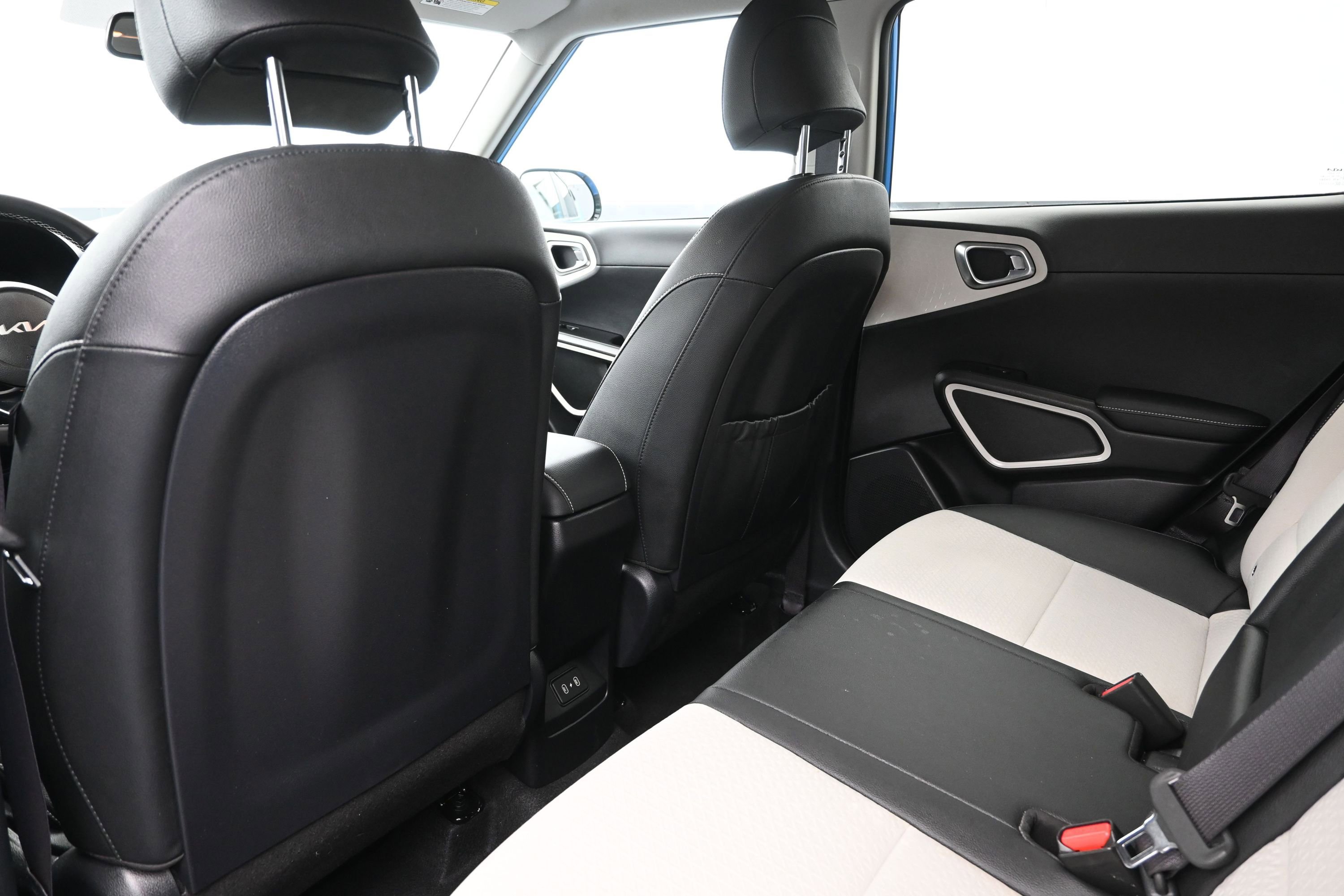 Used 2024 Kia Soul GT-Line FWD image 21