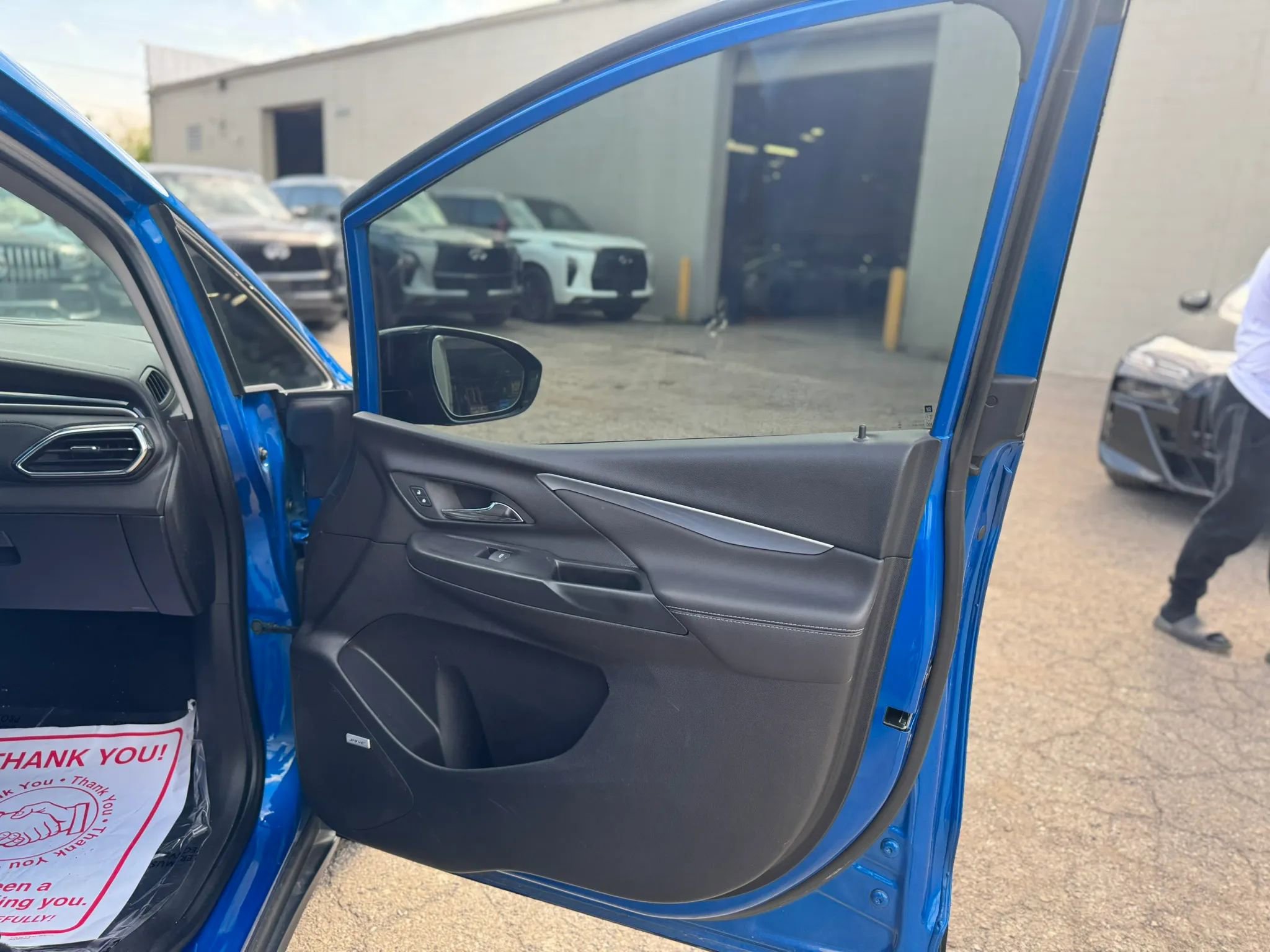 Used 2023 Chevrolet Bolt LT w/ Infotainment Package FWD image 24