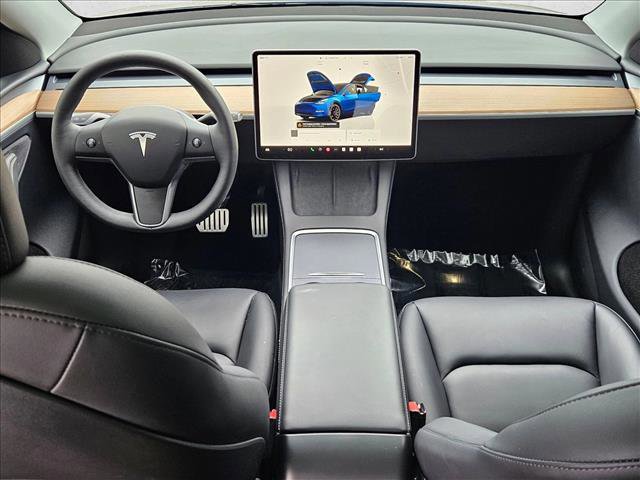 Used 2024 Tesla Model Y Performance image 18
