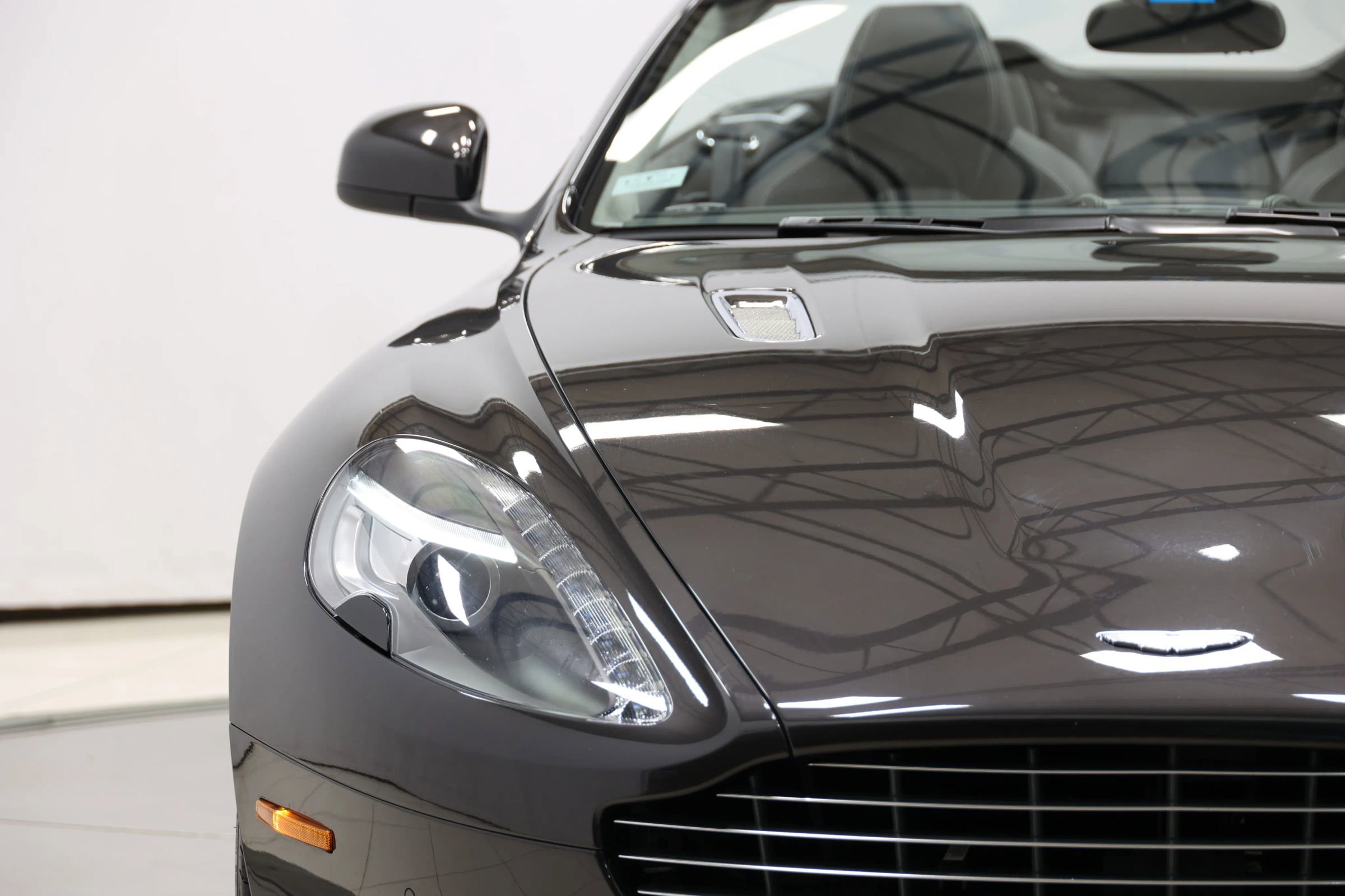 Used 2012 Aston Martin Virage Volante image 81