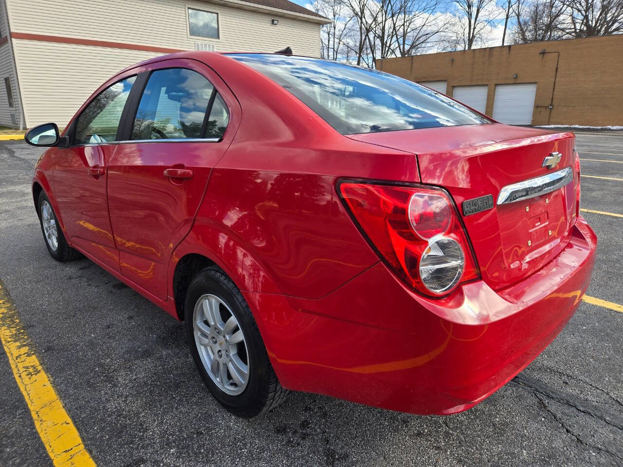 Used 2012 Chevrolet Sonic LT FWD image 5