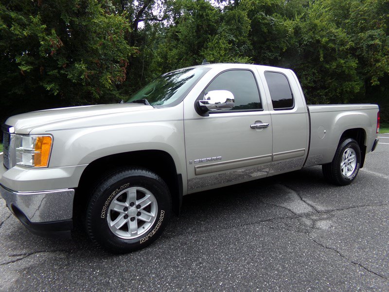 Used 2008 GMC Sierra 1500 SLE w/ Power Pack Plus RWD image 1