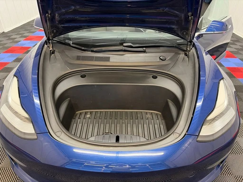 Used 2020 Tesla Model 3 Standard Range RWD image 15