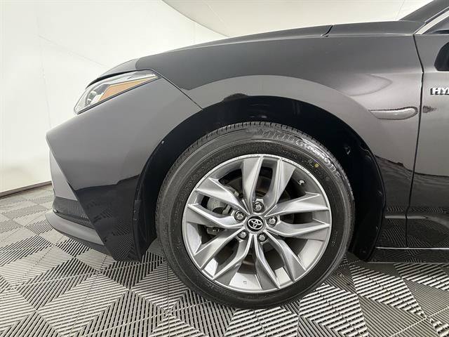 Used 2019 Toyota Avalon XLE w/ Moonroof Package FWD image 24
