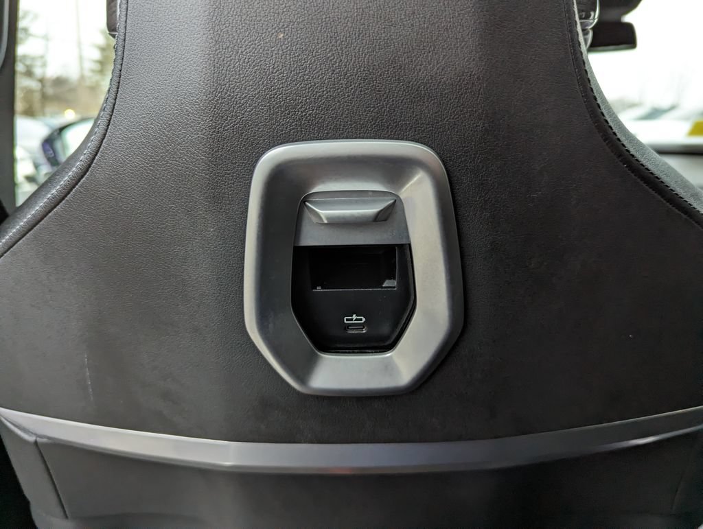 Used 2023 BMW 760i xDrive AWD/4WD image 44